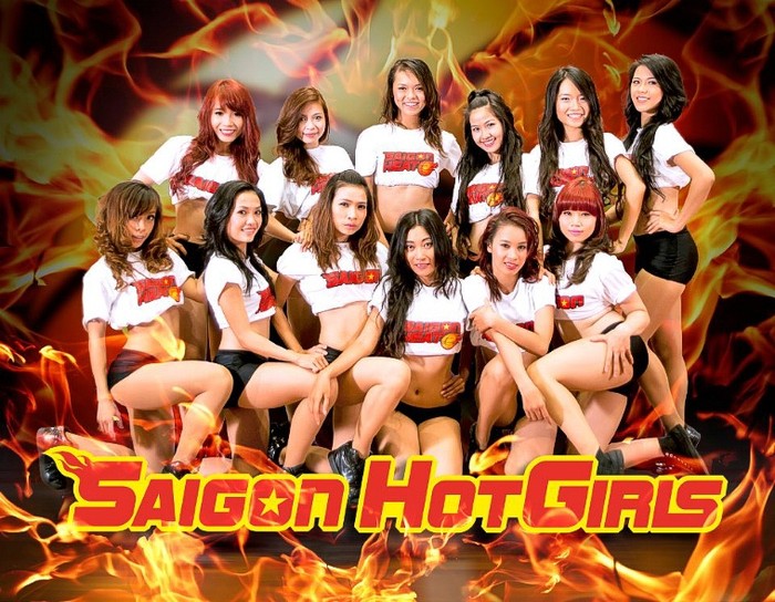 Và cuối cùng, đây là những hình ảnh về đội cheerleading của Saigon Heat, Saigon Hotgirls. Họ sẽ là những người khuấy động không khí của nhà thi đấu Tân Bình trong mỗi trận đấu trên sân nhà của Saigon Heat. Có thể nói bản thân họ cũng là một sức hút lớn với khán giả TP.HCM.